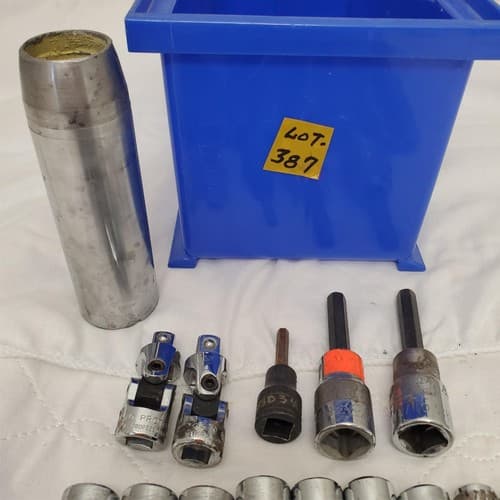 Lot of Ratcheting Wrench with Assorted Sockets Extensions Adapters LOT-387 - Thumbnail 4