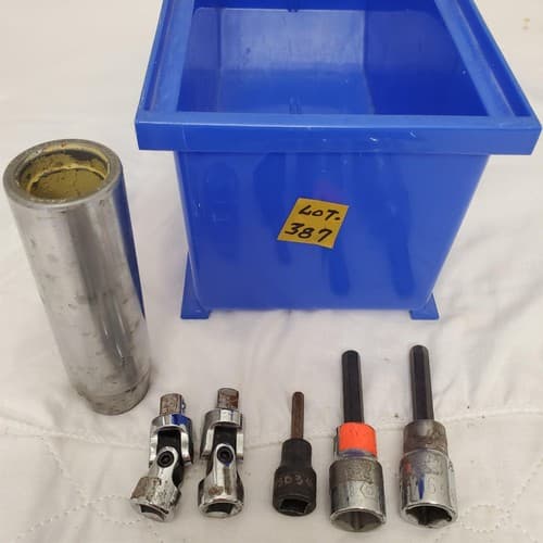 Lot of Ratcheting Wrench with Assorted Sockets Extensions Adapters LOT-387 - Thumbnail 5