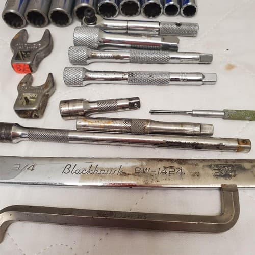 Lot of Ratcheting Wrench with Assorted Sockets Extensions Adapters LOT-387 - Thumbnail 9