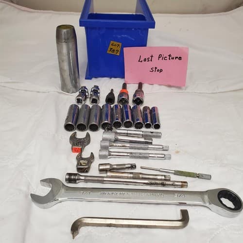 Lot of Ratcheting Wrench with Assorted Sockets Extensions Adapters LOT-387 - Thumbnail 12