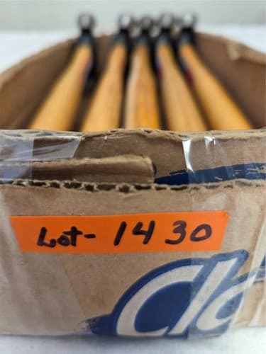 Lot of 5 Blue Point wooden handle Ball Peen Hammers LOT-1430 - Thumbnail 3