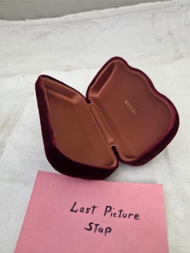 Gucci Red Velvet Hard Protective Case for Glasses - Thumbnail 4