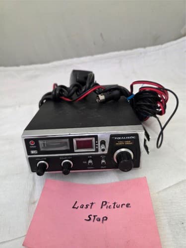 Realistic TRC-422 Priority Circuit 40 CH Citizens Band Transceiver - Thumbnail 8