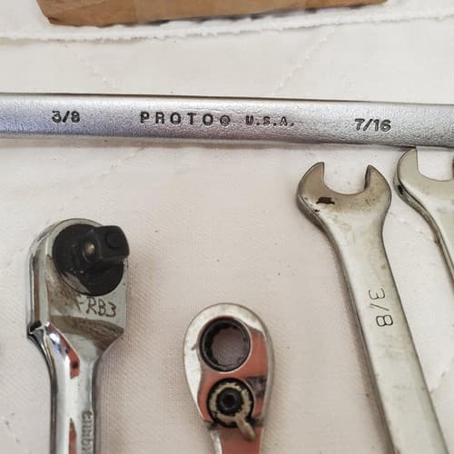 Lot of 16 Assorted Ratcheting Wrenches LOT-396 - Thumbnail 4