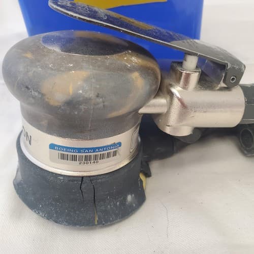 Clayton Pneumatic Jitterbug Random Orbit Air Palm Sander LOT-69 - Thumbnail 4