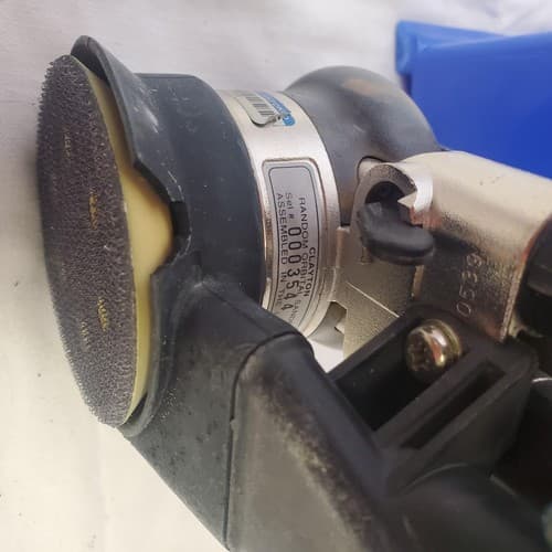 Clayton Pneumatic Jitterbug Random Orbit Air Palm Sander LOT-69 - Thumbnail 5