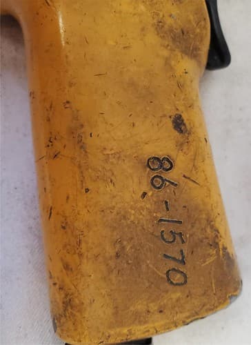 Heavy Duty Pneumatic Air Impact Wrench Pistol Grip Model AM102 - Thumbnail 3