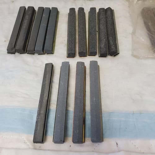 Lot of 45 Lisle 15500 15680 Grit Stones LOT123 - Thumbnail 5