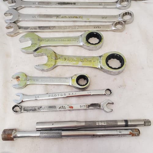 Lot of Assorted Various Wrenches & other Hand Tool LOT 461 - Thumbnail 4