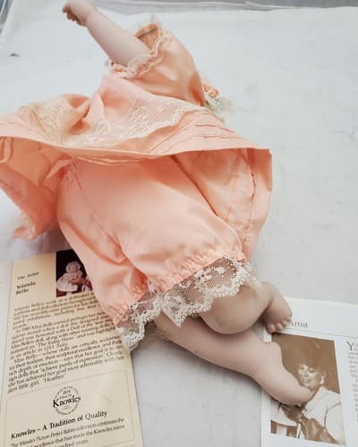 Yolanda Bello Knowles Ashton-Drake Picture Perfect Babies "Heather" Doll - Thumbnail 9