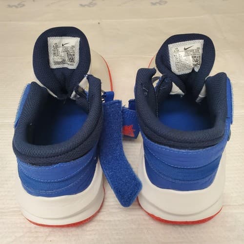 Nike Team Hustle DD7303-103 D 10 FlyEase Basketball Sneaker Shoes US Size 6.5 - Thumbnail 4