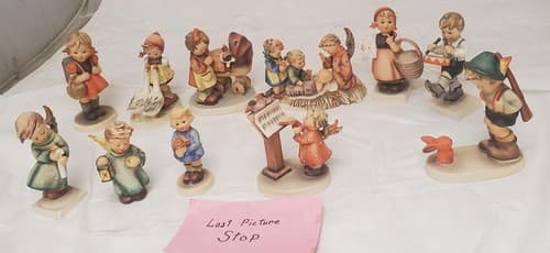 Lot of 12 Vintage Hummel Hand-Painted Ceramic Child Figurines - Thumbnail 23