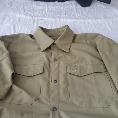 Lot of 2 Assorted Half Sleeve Shirts Size M - Thumbnail 6