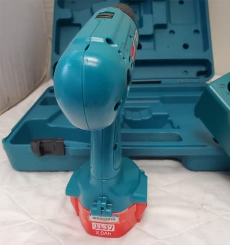 `Makita 6333D 14.4V Cordless Drill Driver w/DC1410 Charger 1422 Battery LOT-1065 - Thumbnail 8