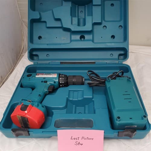 `Makita 6333D 14.4V Cordless Drill Driver w/DC1410 Charger 1422 Battery LOT-1065 - Thumbnail 10