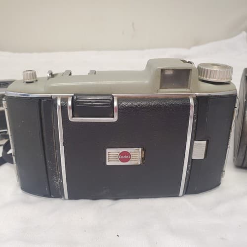 Lot of 3 Vintage Instamatic 304, Keytone 8 M.M & Kodak Tourist Camera - Thumbnail 11