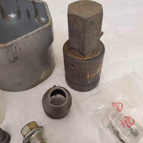 Lot of Assorted Punch, Screws & Other Tools LOT 110 - Thumbnail 12