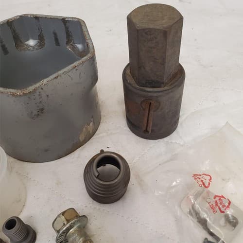 Lot of Assorted Punch, Screws & Other Tools LOT 110 - Thumbnail 13