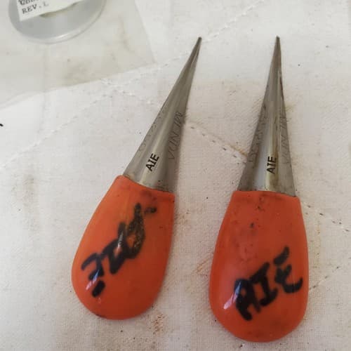 Lot of Assorted Punch, Screws & Other Tools LOT 110 - Thumbnail 5