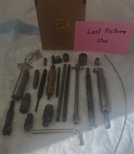 Lot of Miscellaneous Assorted Machine Tools & Parts LOT697 - Thumbnail 9