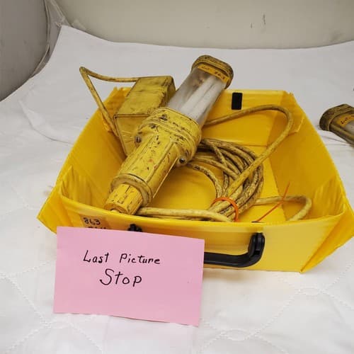 Woodhead Fluorescent Portable Handheld Work Light LOT-864 - Thumbnail 8