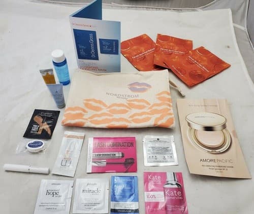 Nordstrom Beauty Cosmetic Makeup Bag and Mascara, Moisturizer, Serum Sample Set - Image 1