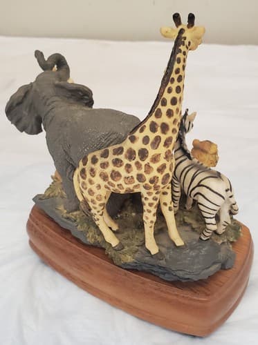 Westland Limited Edition Natures Images Zoo Animals Music Box Born Free - Thumbnail 8