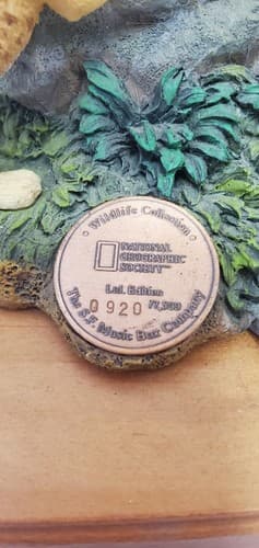 National Geographic Wildlife Collection San Francisco Music Box - Thumbnail 5