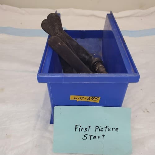 Lot of 4 Assorted Screw Removal Impact Tool LOT-695 - Thumbnail 2