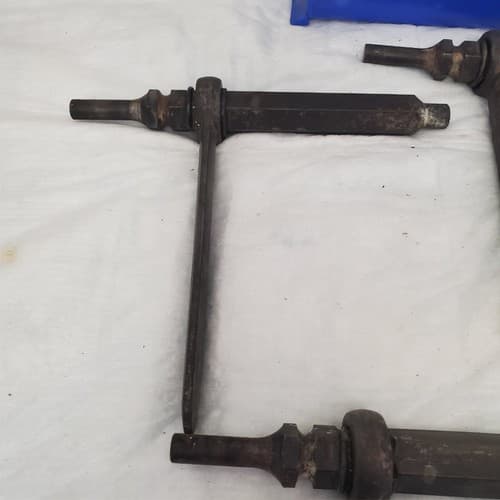 Lot of 4 Assorted Screw Removal Impact Tool LOT-695 - Thumbnail 4