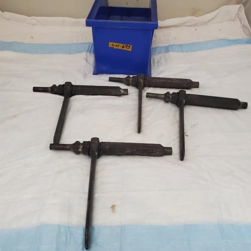 Lot of 4 Assorted Screw Removal Impact Tool LOT-695 - Image 1