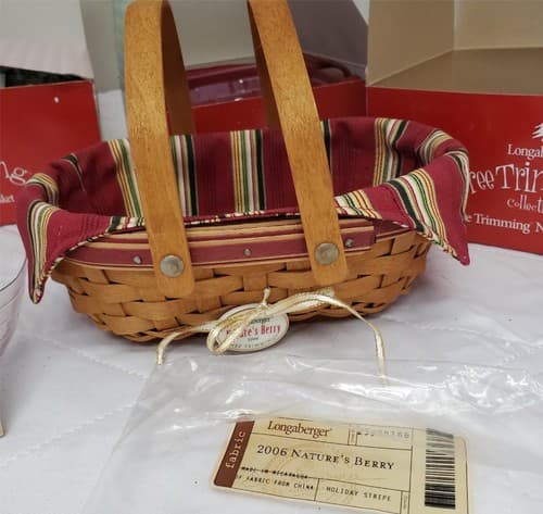 Longaberger Holiday Basket Set 2003–2006 Melody Gumdrop Tinsel Berry w/ Boxes - Thumbnail 11