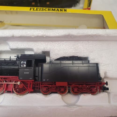 Lot of 2 Fleischmann 4160 and 4178 Toy Train Set - Thumbnail 10