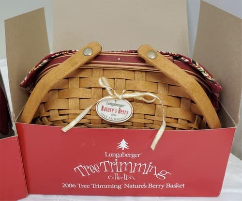 Longaberger Holiday Basket Set 2003–2006 Melody Gumdrop Tinsel Berry w/ Boxes - Thumbnail 17