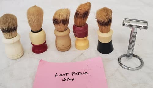 Lot of 6 Assorted Vintage Shaving Brushes & Razor - Thumbnail 15