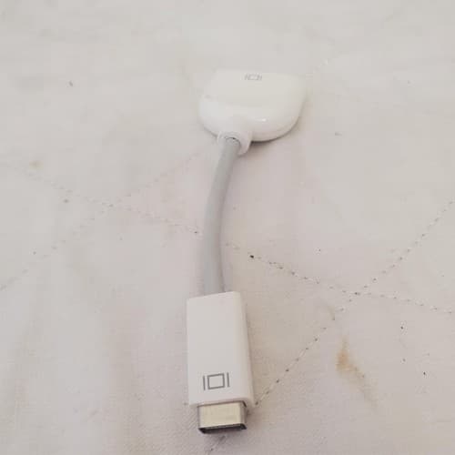 Apple Mini-DVI to VGA Video Adapter White - Thumbnail 2