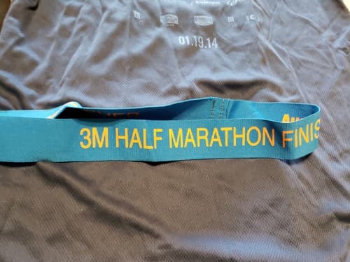 Used Rock NRoll San Antonio 3M Half Marathon Austin Texas Finisher Medal T-Shirt - Thumbnail 5