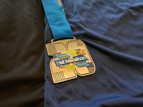 Used Rock NRoll San Antonio 3M Half Marathon Austin Texas Finisher Medal T-Shirt - Thumbnail 2