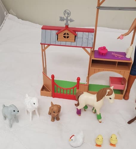 Barbie Sweet Orchard Farm Doll & Vet Playset - Thumbnail 6