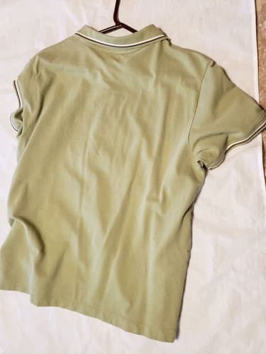 Used Banana Republic Branded Short Sleeve Shirt in Size XL Cotton Spandex Blend. - Thumbnail 3