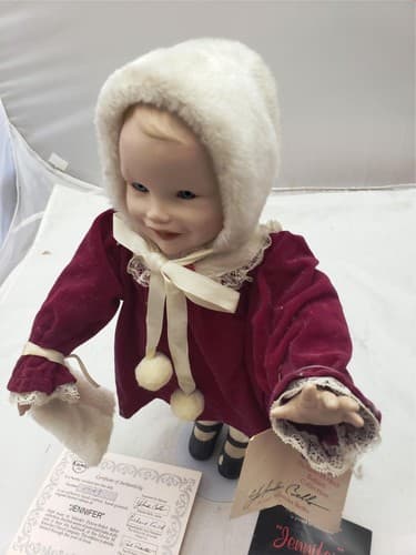 Yolanda Bello Jennifer Doll by Ashton Drake Galleries Porcelain Doll Red Dress - Thumbnail 5