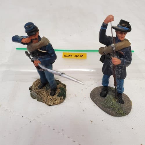Lot of 2 Hand Painted Metal Toy Soldier CM-42 - Thumbnail 3