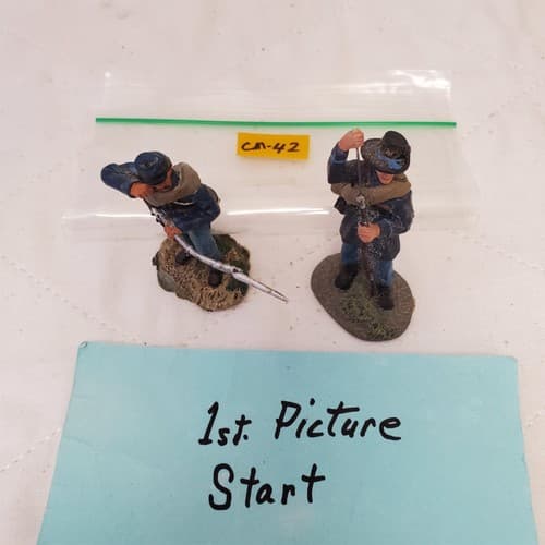 Lot of 2 Hand Painted Metal Toy Soldier CM-42 - Image 1