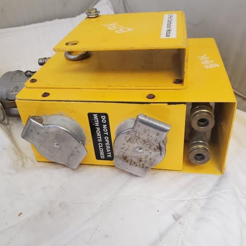 Clayton 3 Port Distribution Module for Electric DustMaster Vacuum LOT-670 - Thumbnail 6