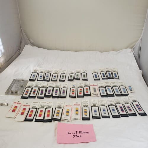 Lot of Assorted Military Ribbon Bars and Pins - Thumbnail 13