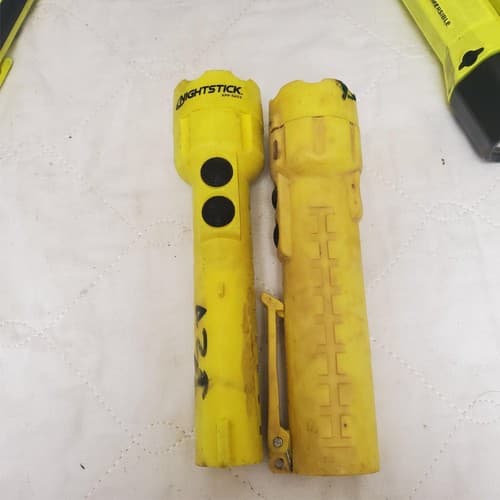 Lot of 5 Pelican SabreLite 2000 Submersible LED Flashlight & Streamlight LOT-320 - Thumbnail 5