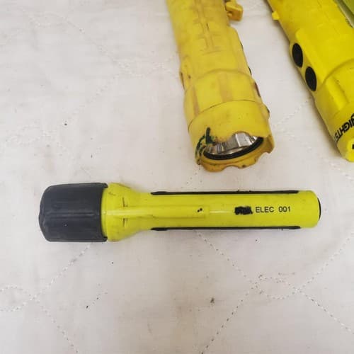 Lot of 5 Pelican SabreLite 2000 Submersible LED Flashlight & Streamlight LOT-320 - Thumbnail 7