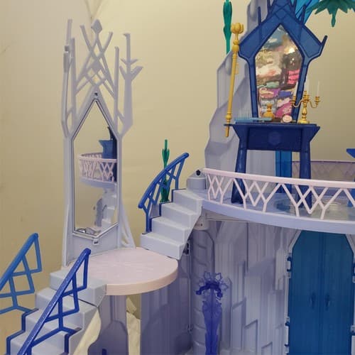 Disney Frozen Elsa's Ice Magic Palace Playset - Thumbnail 15