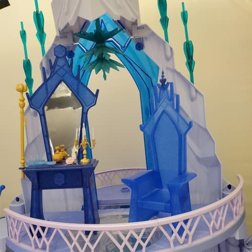 Disney Frozen Elsa's Ice Magic Palace Playset - Thumbnail 17