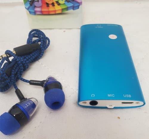 MP3/MP4 Blue Music Player with FM Radio Voice Record & Reet Handsfree - Thumbnail 6